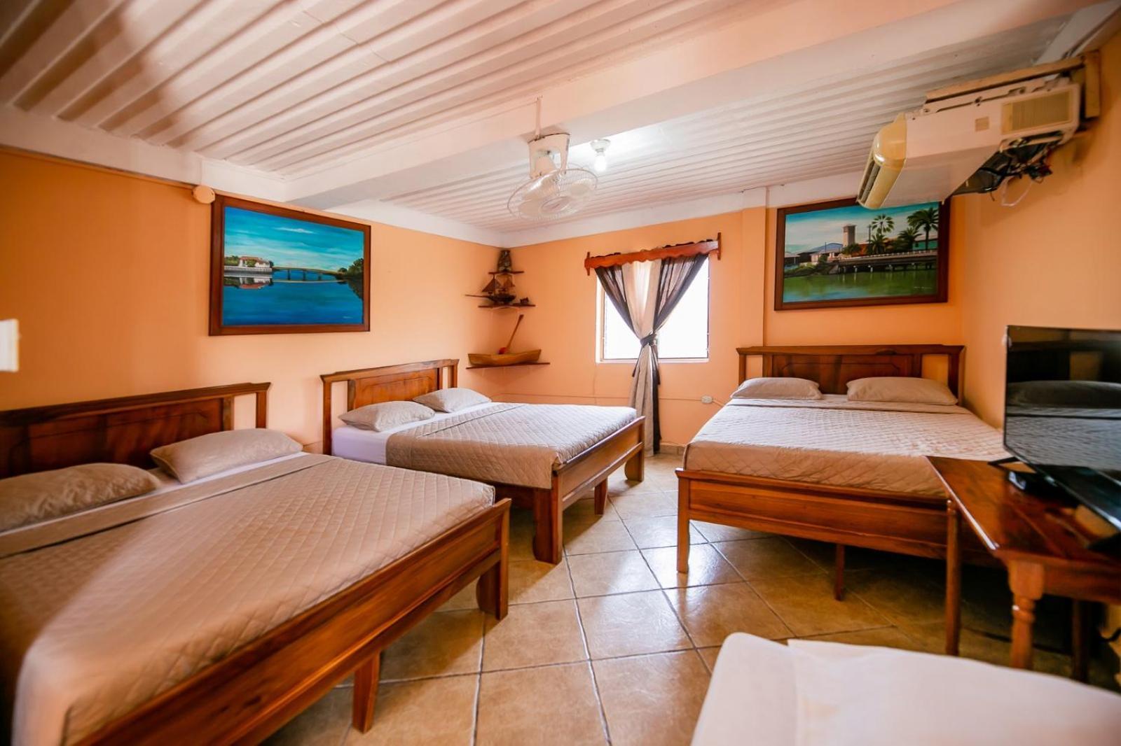 Hotel Bahia Tela Luaran gambar