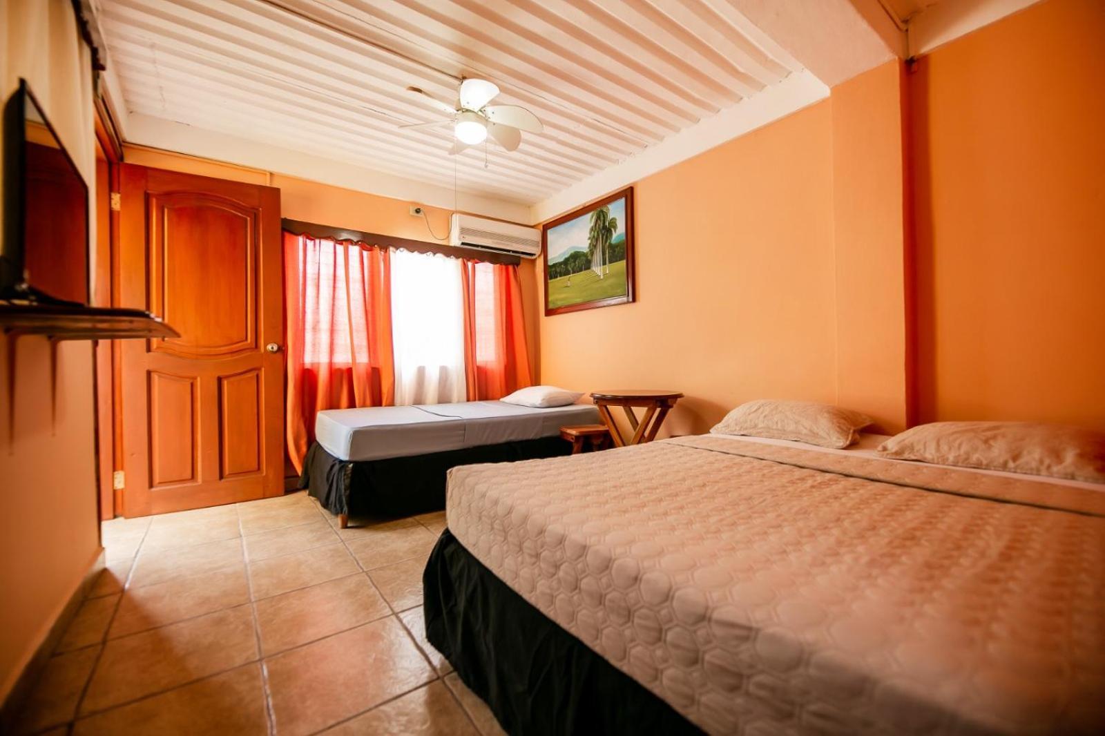 Hotel Bahia Tela Luaran gambar