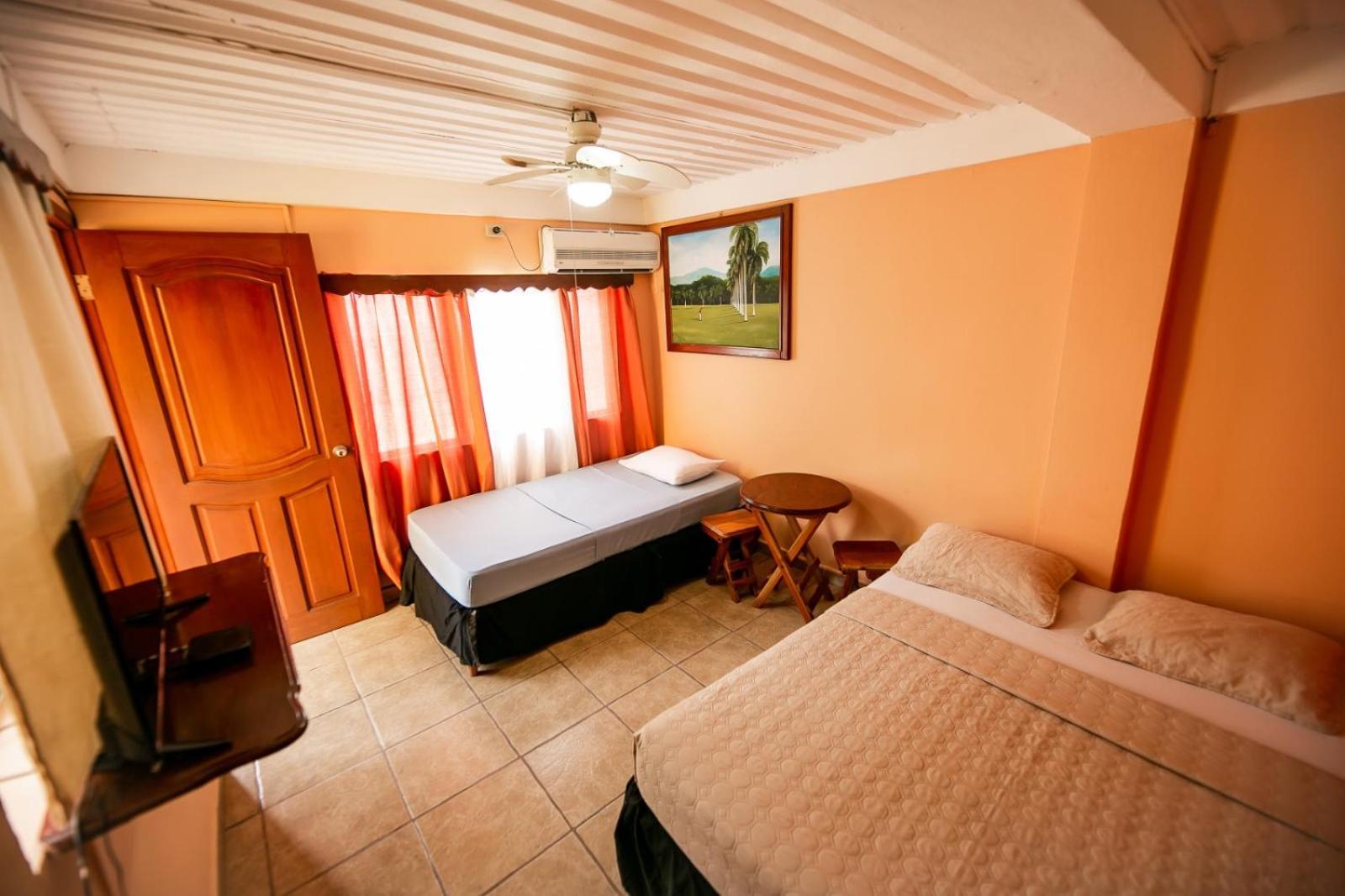 Hotel Bahia Tela Luaran gambar