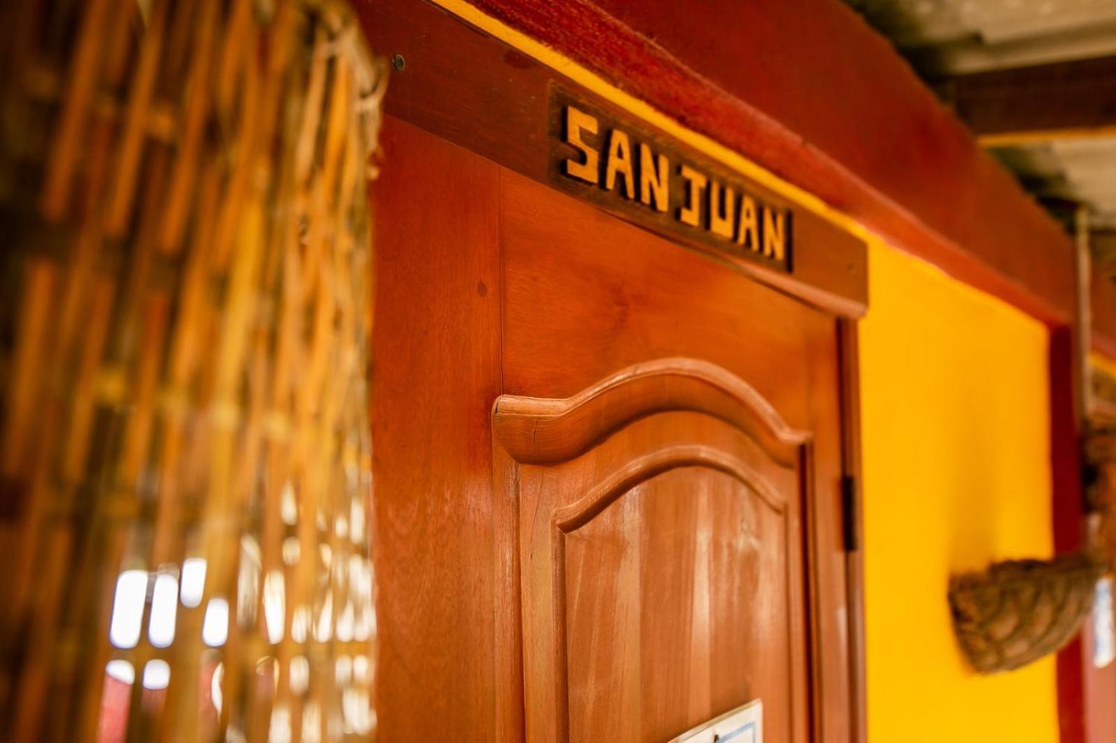 Hotel Bahia Tela Luaran gambar