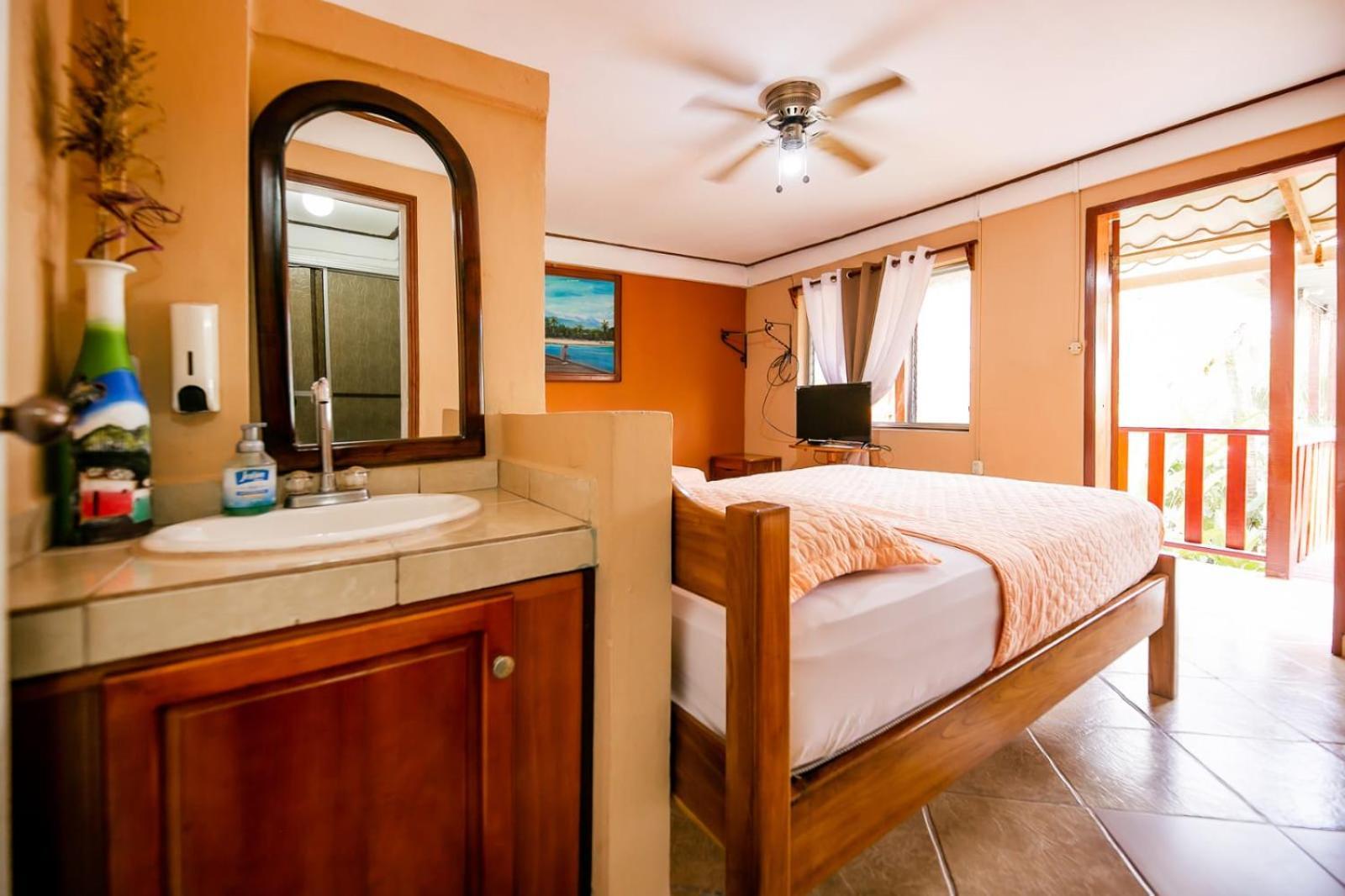 Hotel Bahia Tela Luaran gambar