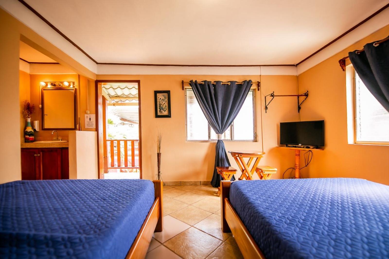 Hotel Bahia Tela Bilik gambar